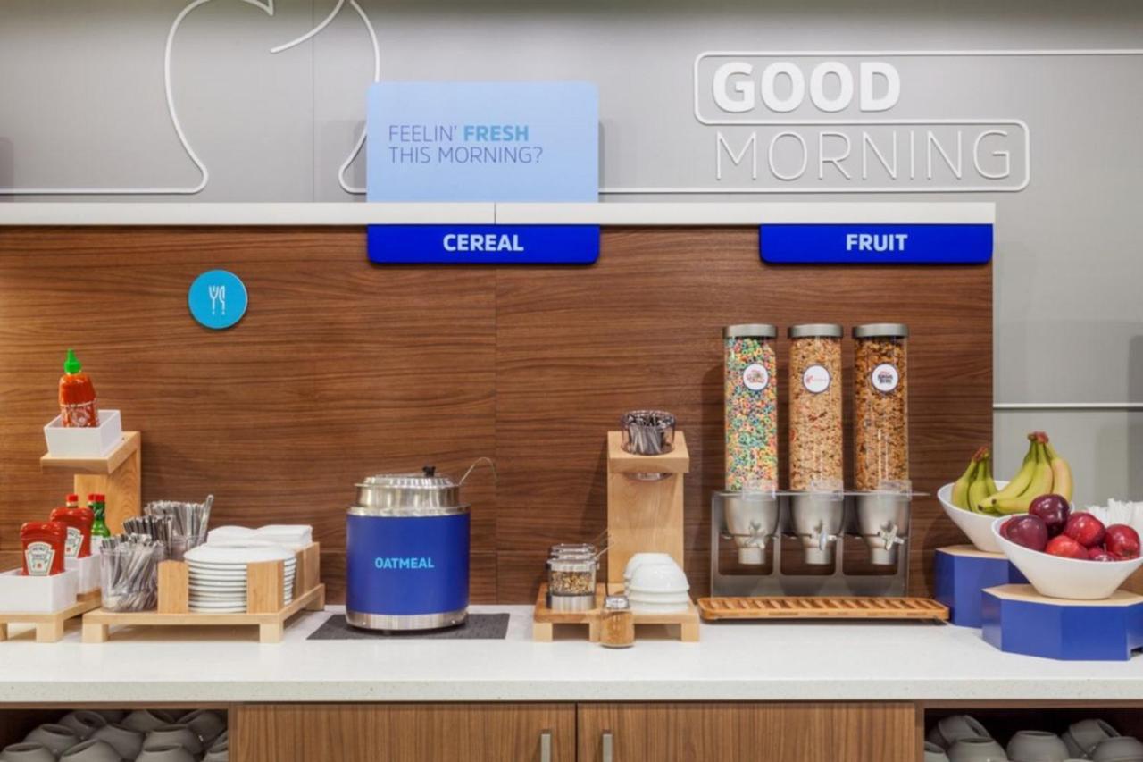 Holiday Inn Express & Suites - West Omaha - Elkhorn By Ihg Екстериор снимка