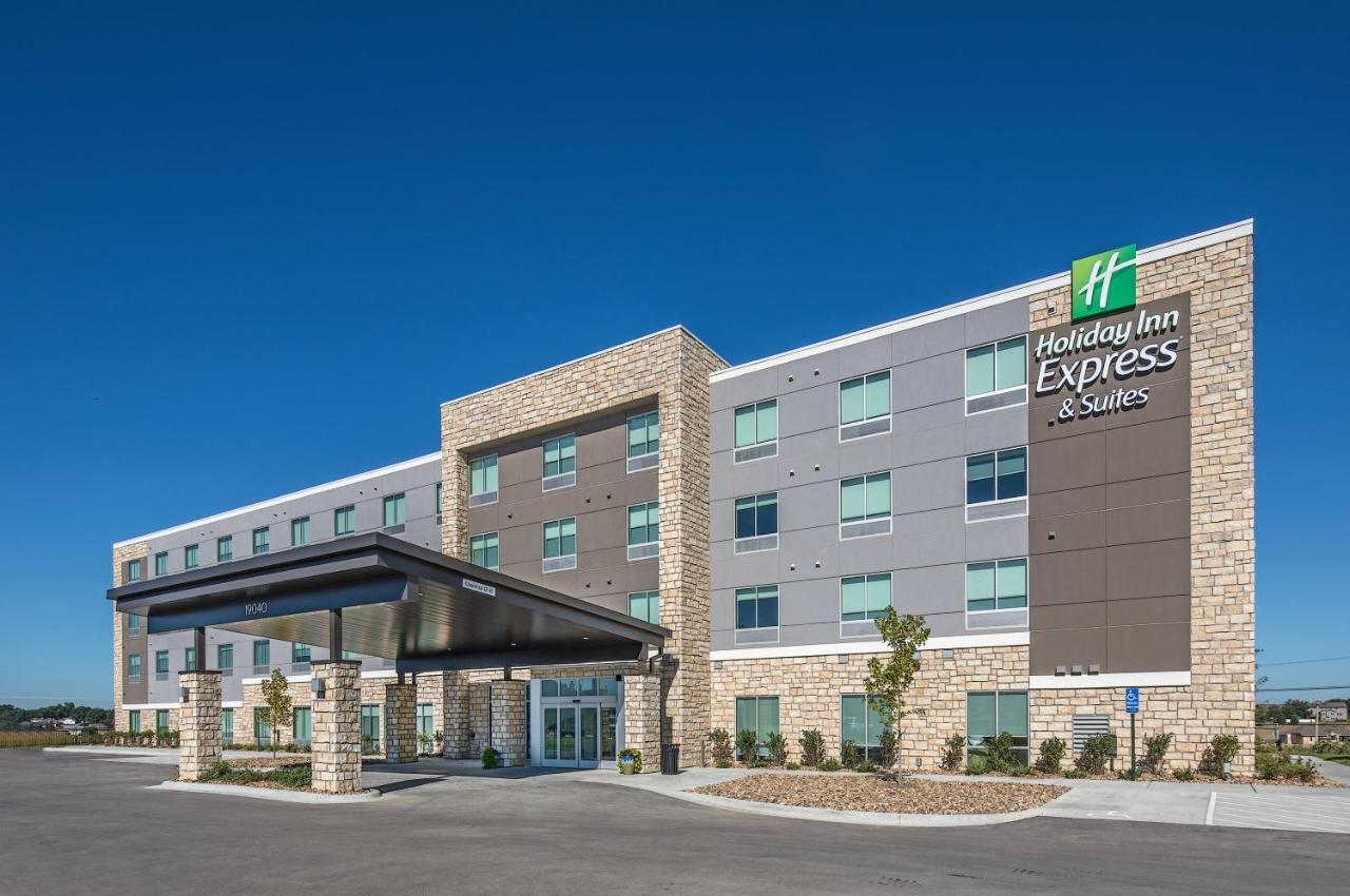 Holiday Inn Express & Suites - West Omaha - Elkhorn By Ihg Екстериор снимка